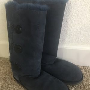 Ugg Bailey Button boots, blue, size 9